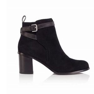 💙  Karen Millen suede ankle boots 9